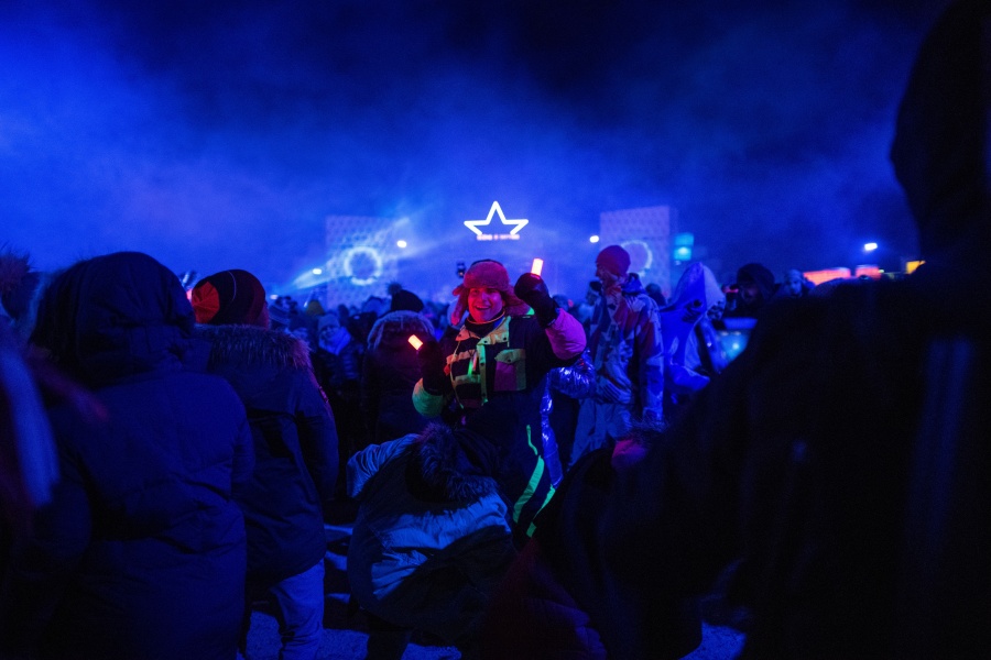 Alan Estrada disfrutando del Igloofest, en Quebec, en invierno